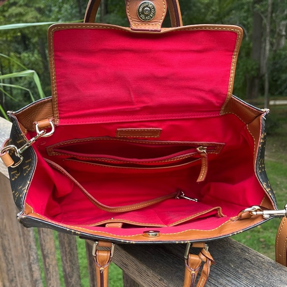 Dooney and Bourke convertible Satchel and wristlet - Picture 7 of 12